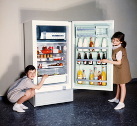 b_fridgekids.jpg b_fridgekids.jpg