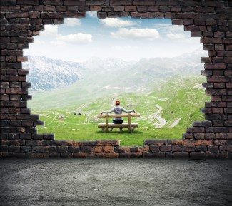 woman-bench-mountains