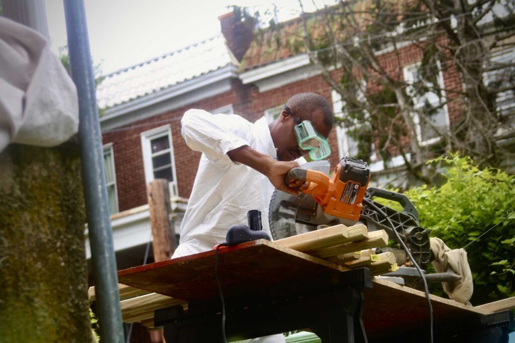 GHHI_thumbnail_Lewis-with-table-saw